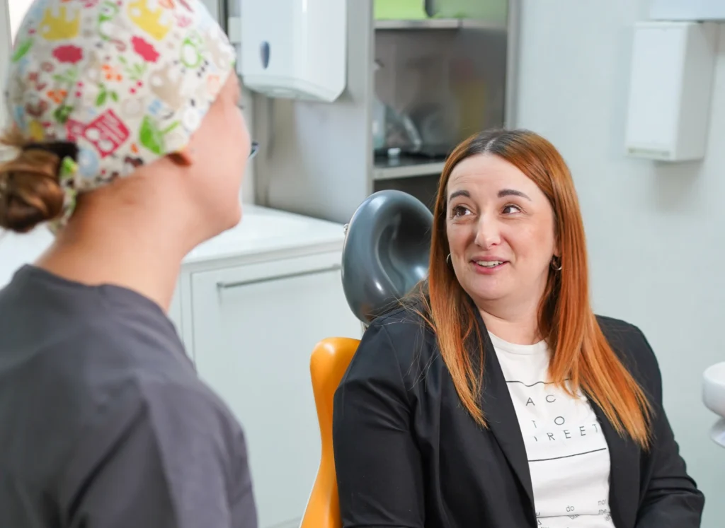 Quali esami si fanno alla prima visita dentistica? 1 prima visita dentistica - studio dentistico a Pandino