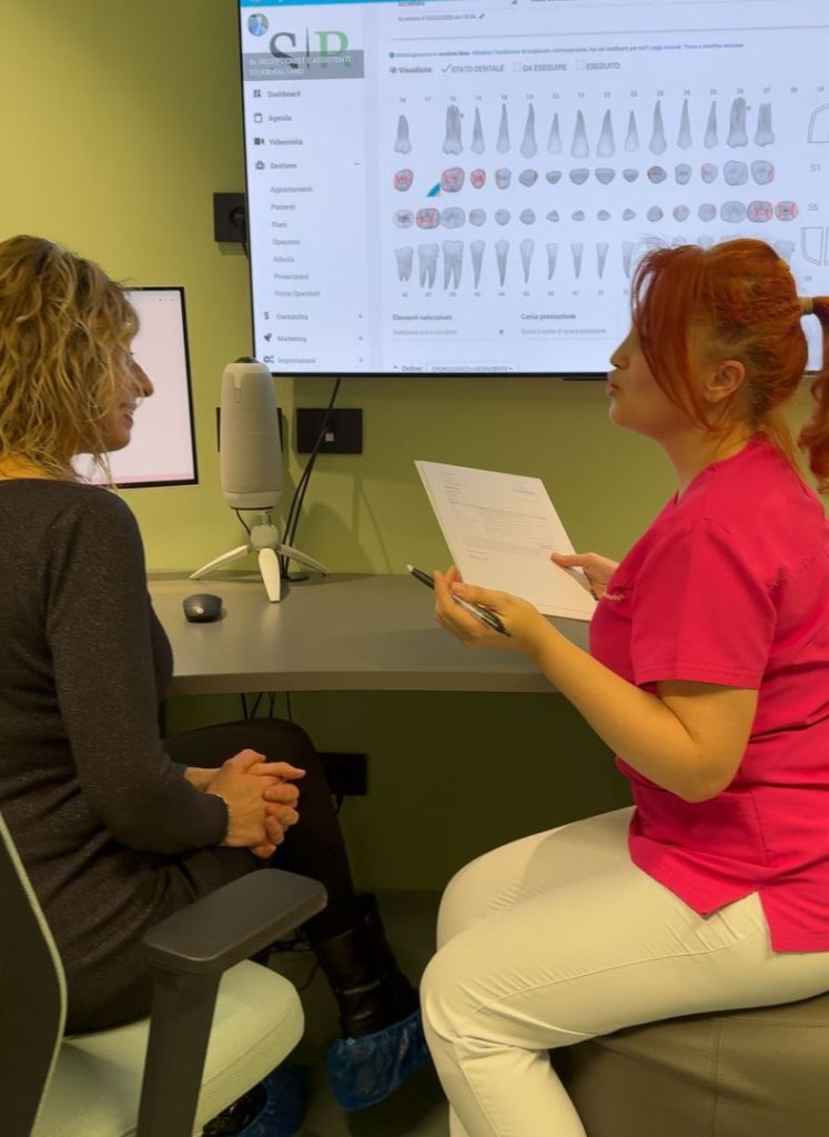 GALLERY - Dentista a Crema