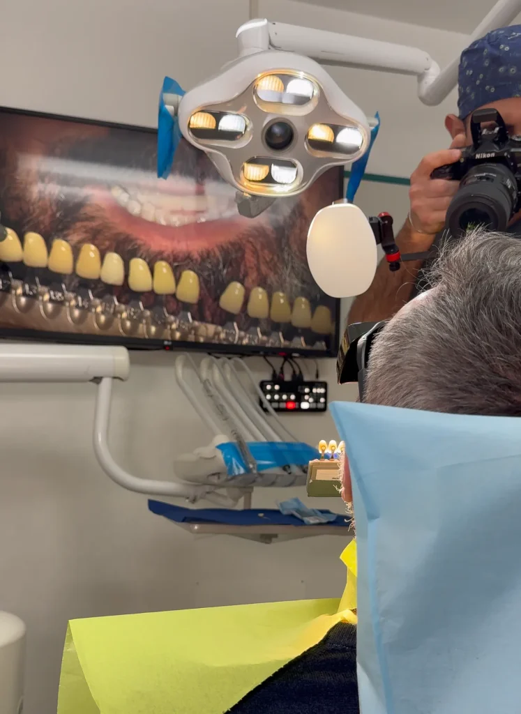 GALLERY 5 - Dentista a località